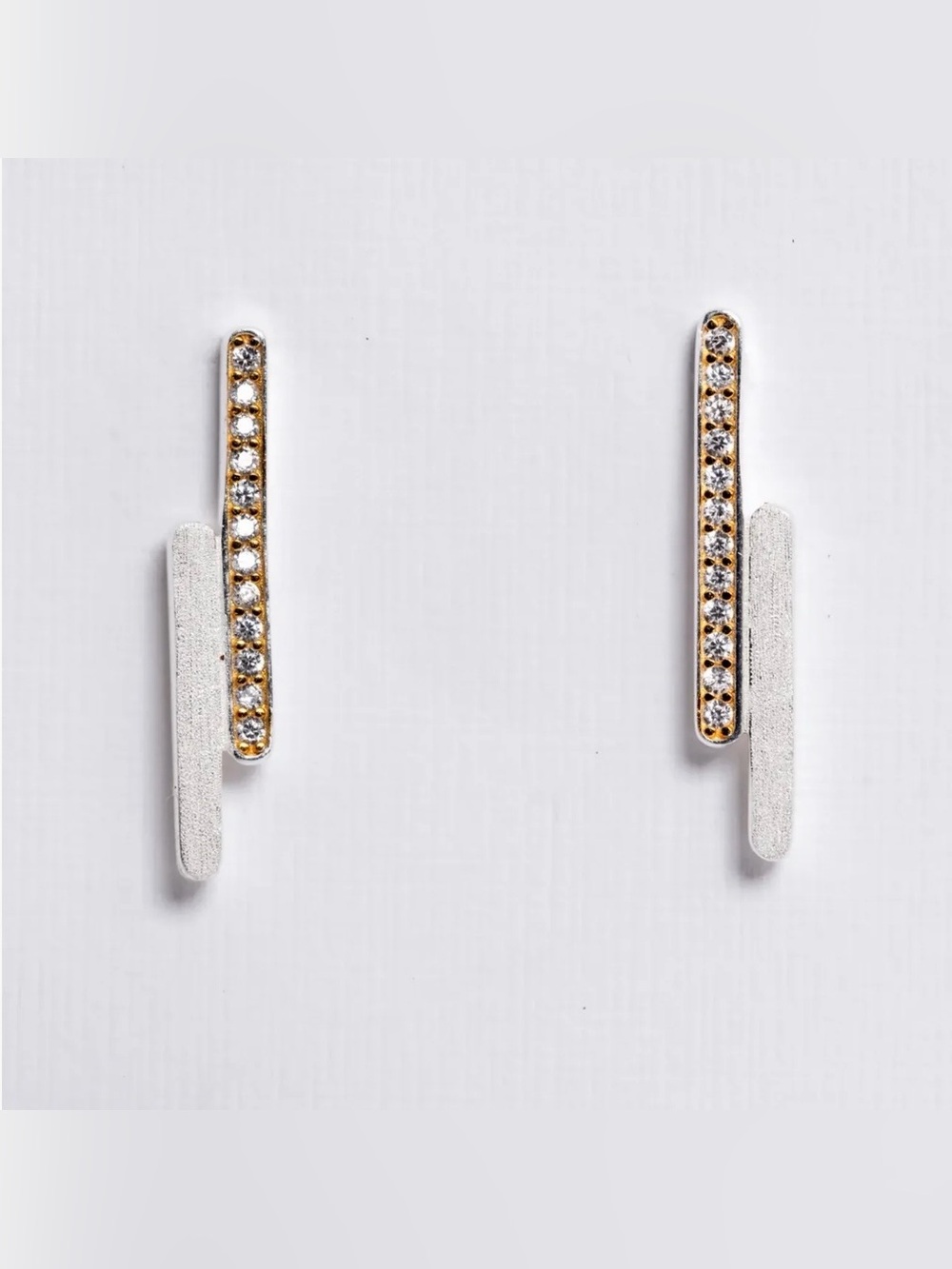 FEIONA JEWERLY Clara Earrings